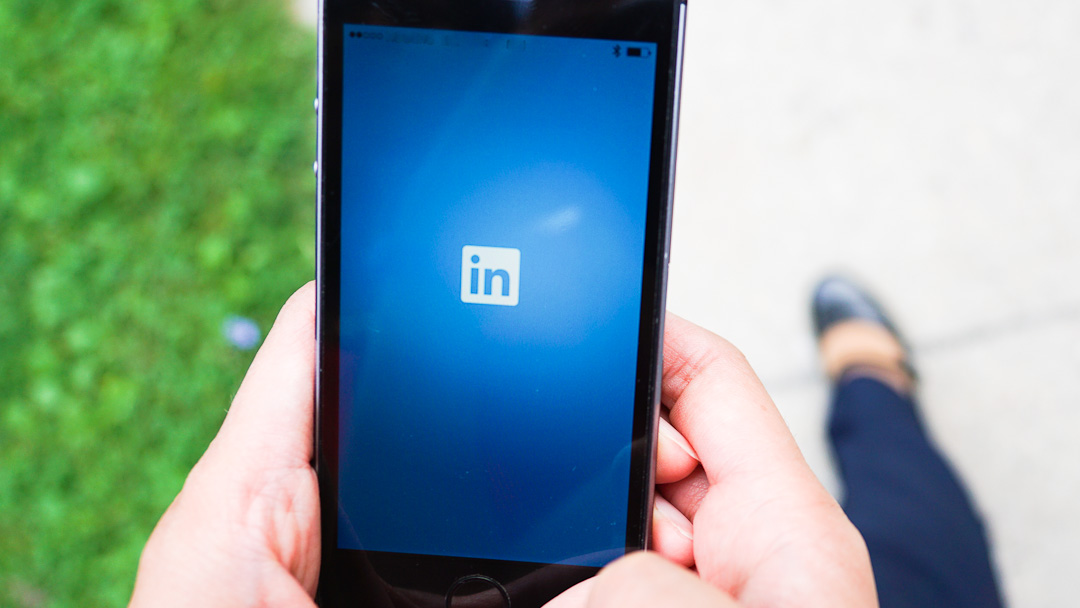 Need Help Navigating The LinkedIn Mobile App?